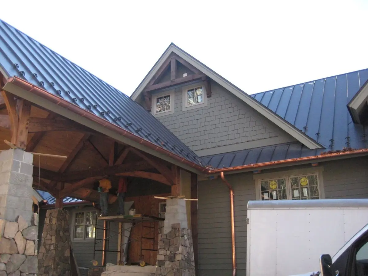 Craftsman Roofing team delivering quality roofing work in Lovejoy Estates